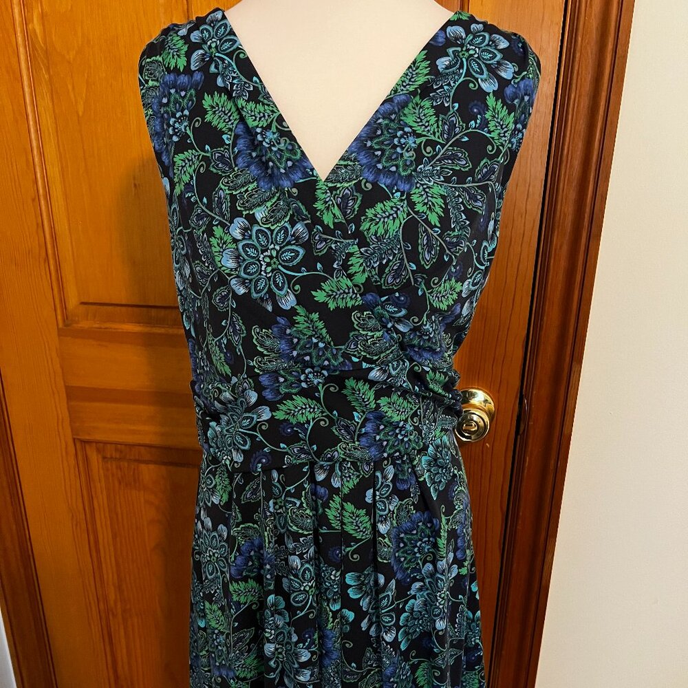 Talbots 14P Blue and Green Dress in a Comfortable Stretch knit